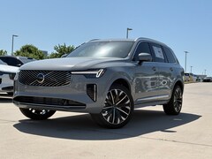 2025 Volvo XC90 plug-in hybrid