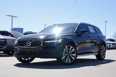 2025 Volvo V60 Cross Country