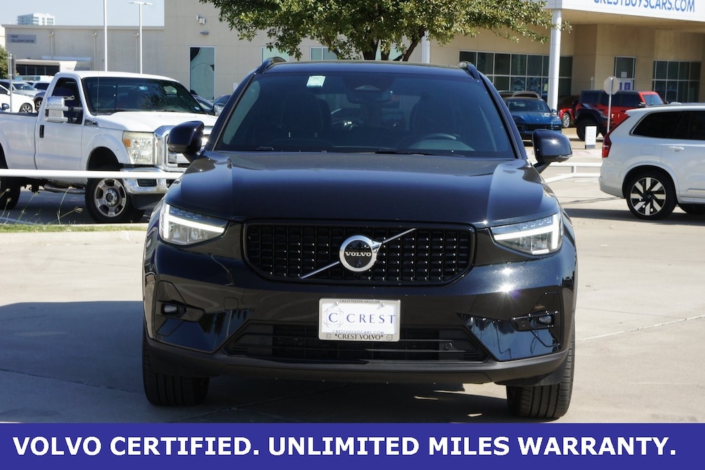 Certified 2025 Volvo XC40 B5 Plus Dark Theme SUV