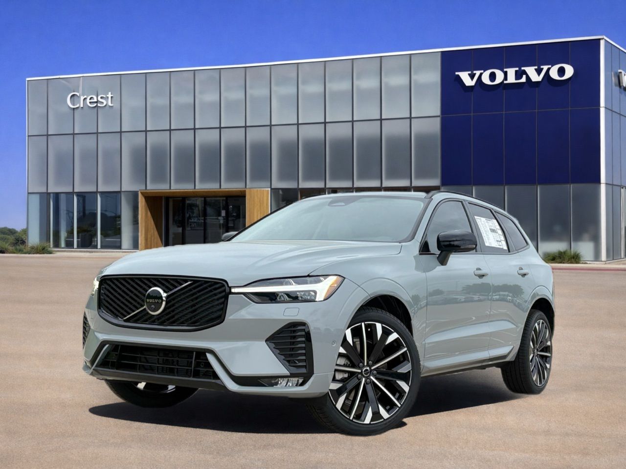 2026 Volvo XC60 B5 Ultra Dark AWD's photo