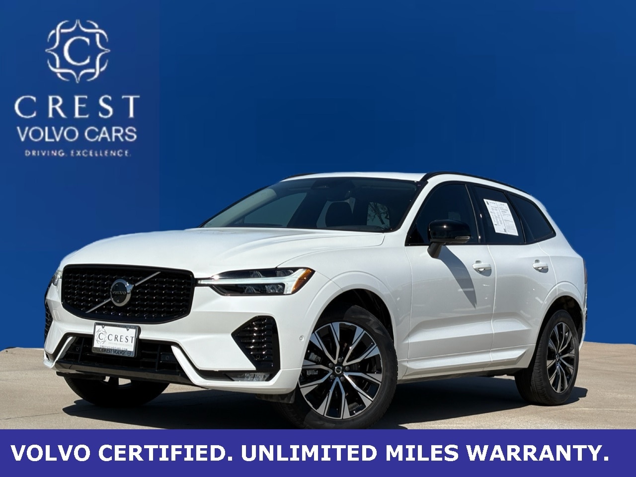 2025 Volvo XC60 B5 Plus Dark Theme AWD