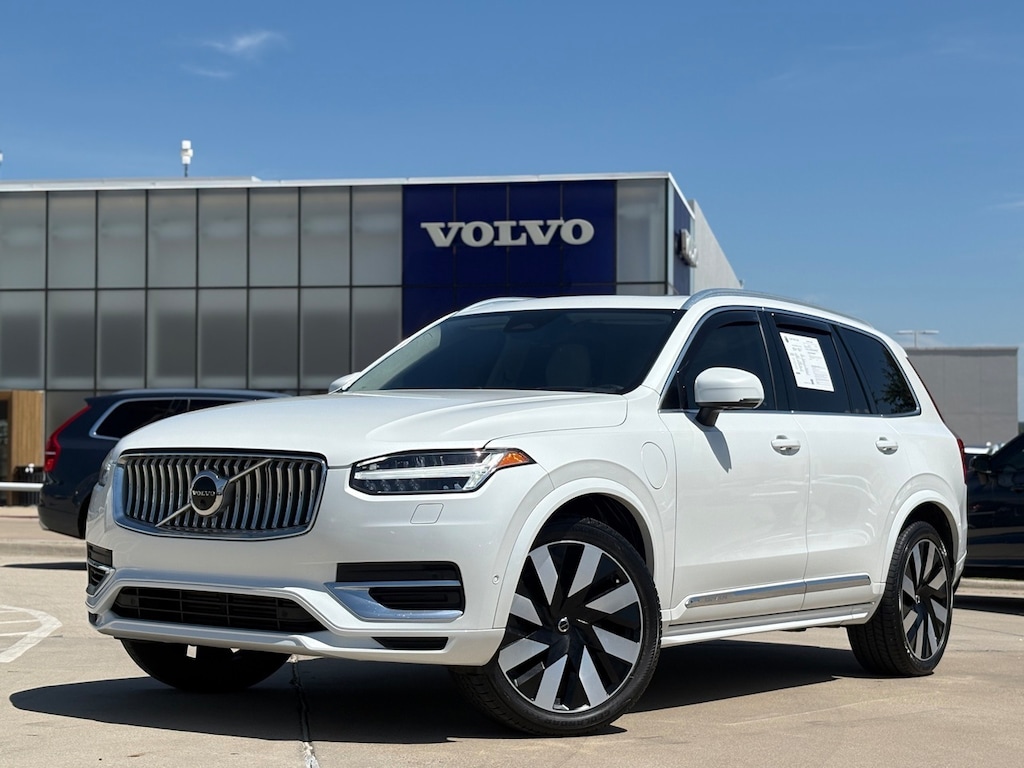 Certified 2023 Volvo XC90 Recharge Plug-In Hybrid Ultimate SUV