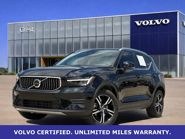 2025 Volvo XC40 B5 AWD SUV