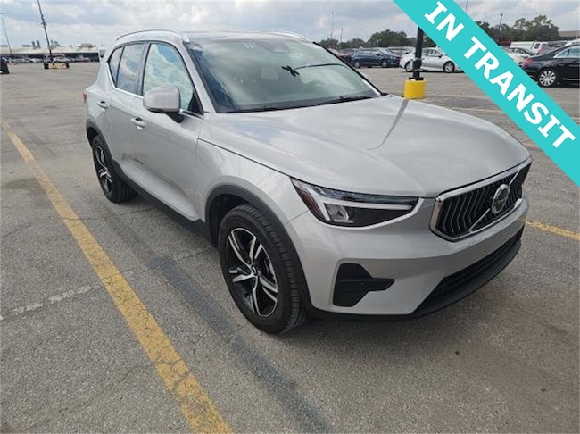 2025 Volvo XC40 B5 AWD SUV