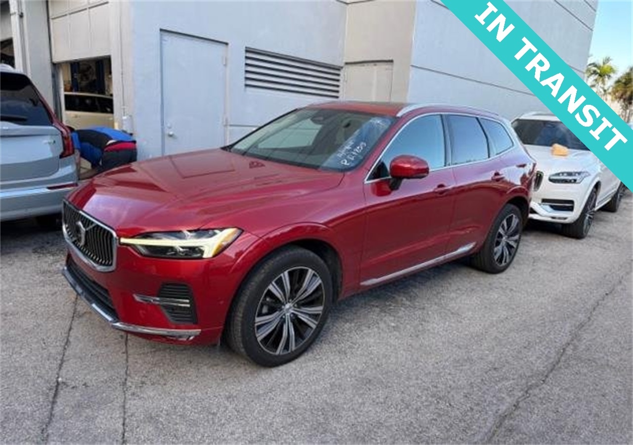 2023 Volvo XC60 Plus's photo