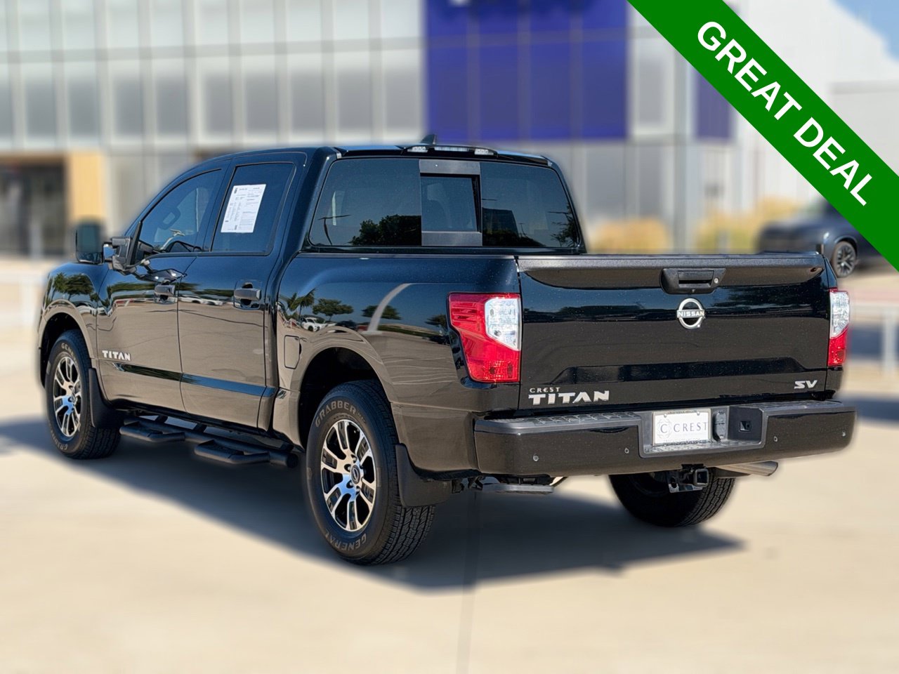 2024 Nissan Titan SV - Photo 8