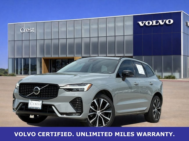 2024 Volvo XC60 B5 Plus Dark Theme AWD's photo