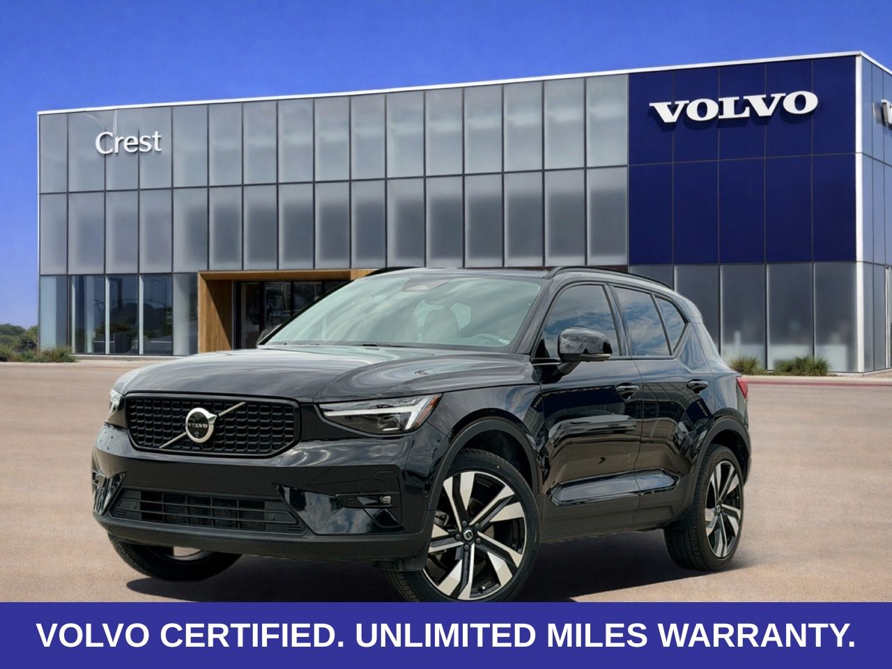Certified by Volvo 2024 Volvo XC40 B5 Plus Dark Theme