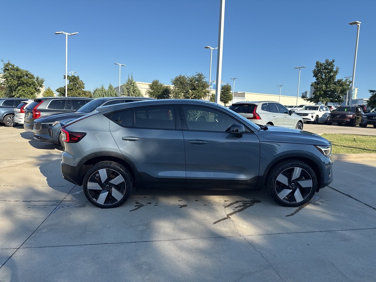 2023 Volvo C40 Recharge Ultimate photo 4