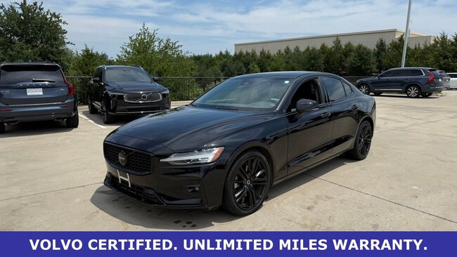 2024 Volvo S60 B5 Plus Black Edition's photo