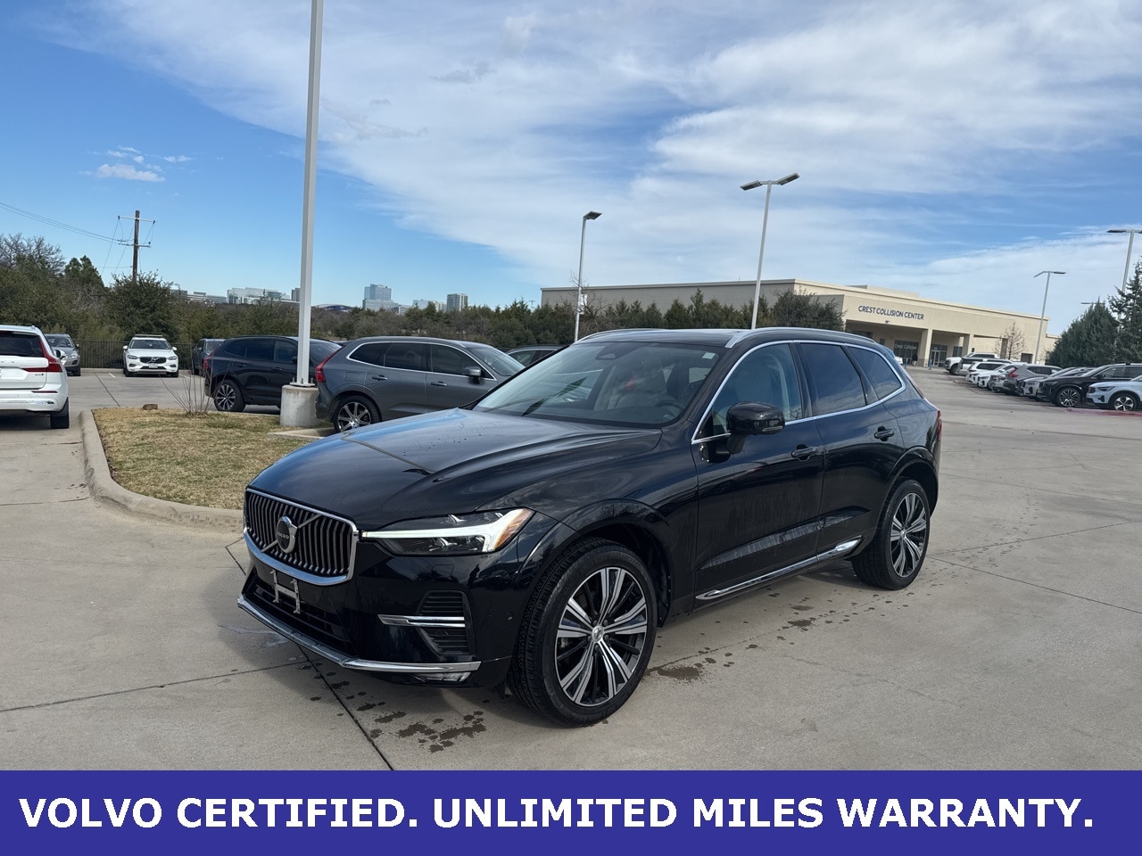 2023 Volvo XC60 Plus's photo