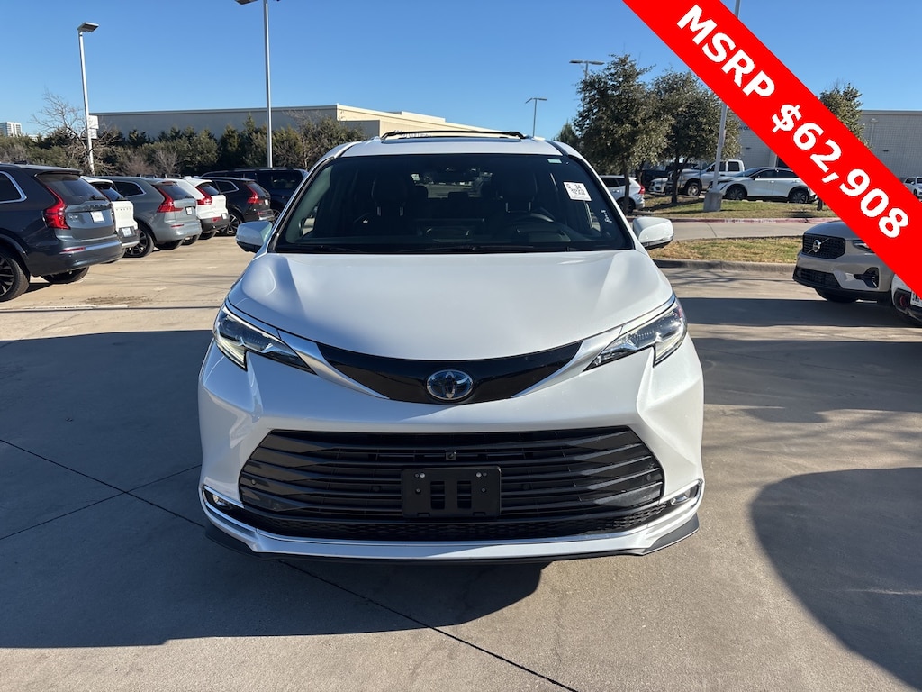 Used 2025 Toyota Sienna Platinum Minivan/Van