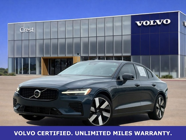 2024 Volvo S60 T8 Recharge Plus Dark Theme AWD's photo