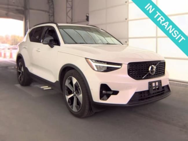 2026 Volvo XC40 B5 Plus SUV
