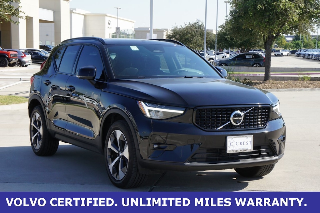 Certified 2025 Volvo XC40 B5 Plus Dark Theme SUV