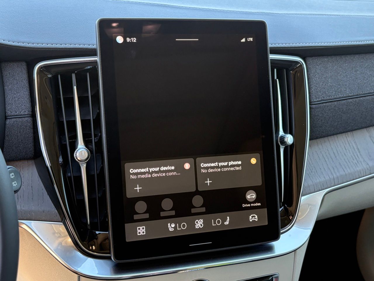 2026 Volvo XC90 Ultra - Photo 12