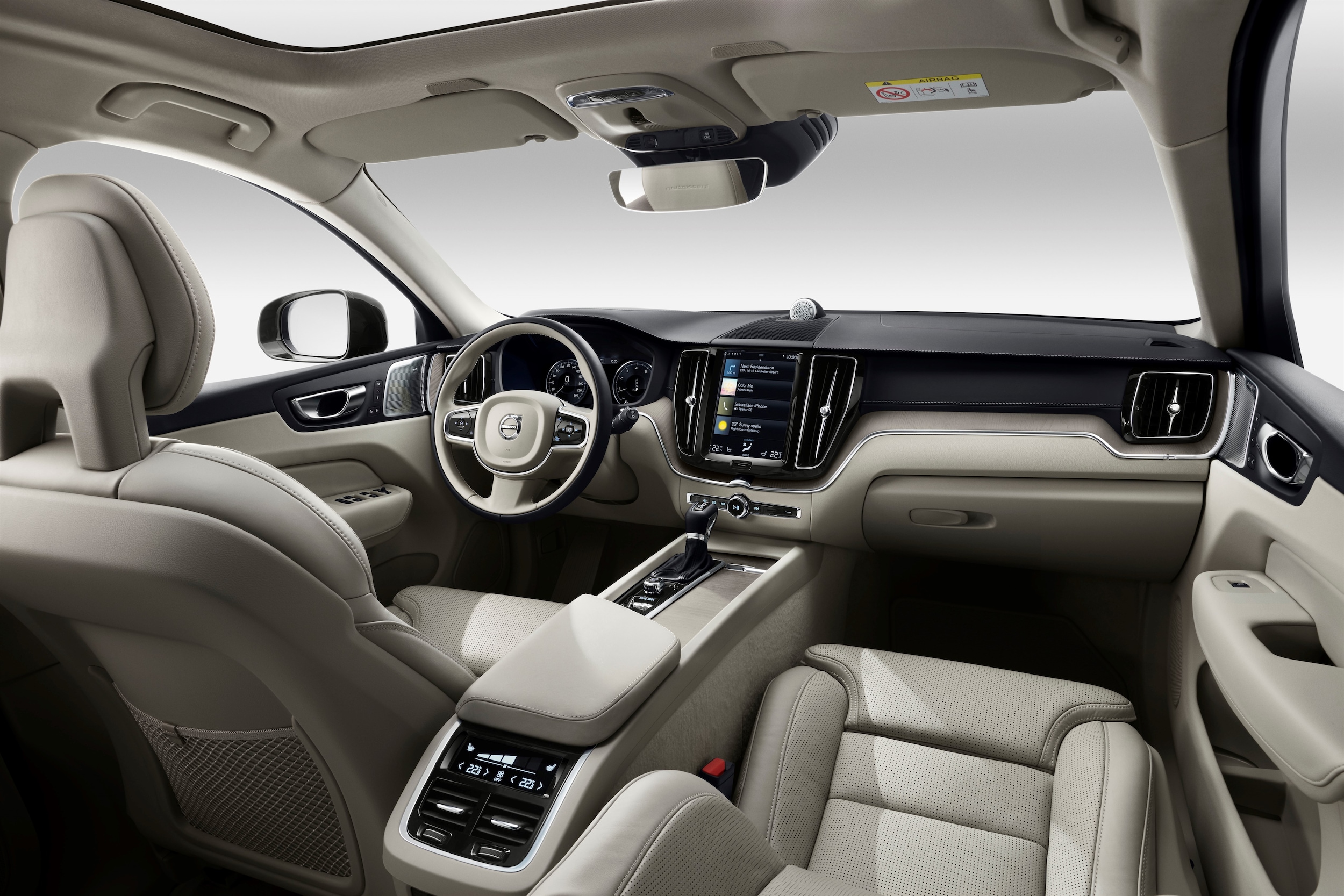 2018 Volvo XC60 interior