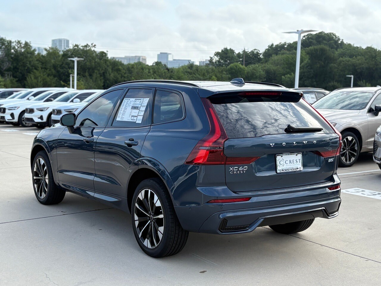 2026 Volvo XC60 B5 Plus photo 2