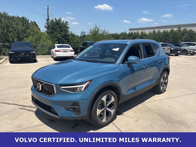 2025 Volvo XC40 B5 Plus Bright AWD's photo