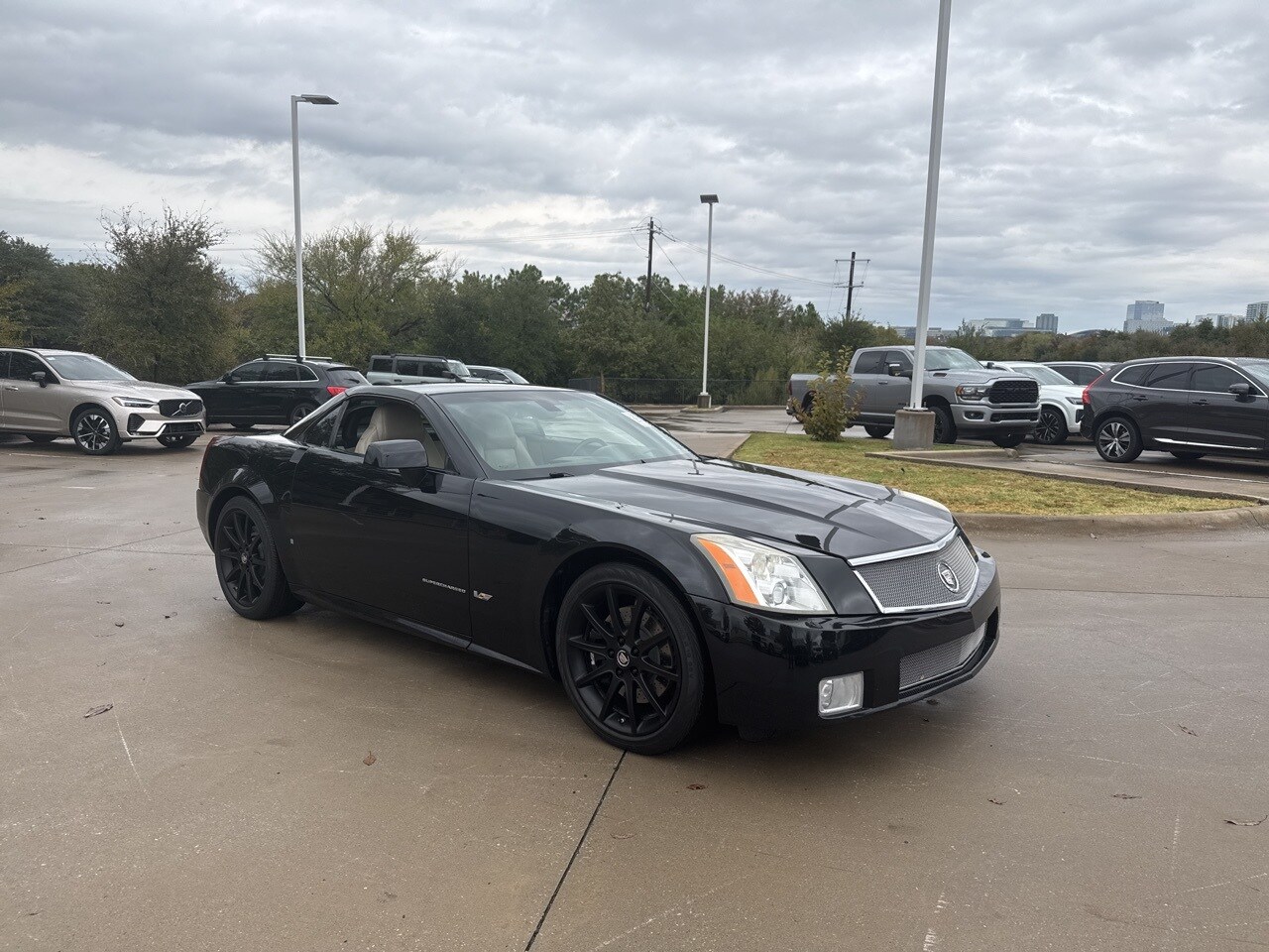 2006 Cadillac XLR photo 3