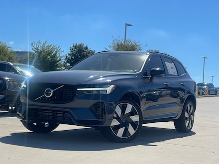 2025 Volvo XC60 plug-in hybrid T8 Plus SUV