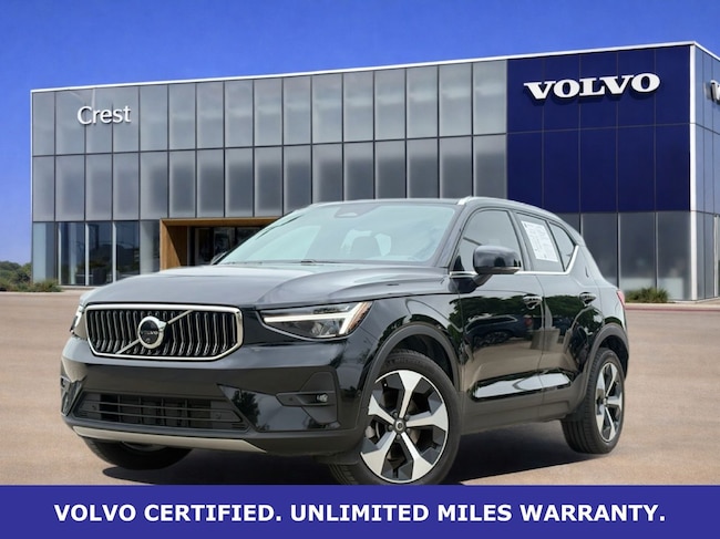 2025 Volvo XC40 B5 Plus Bright AWD's photo