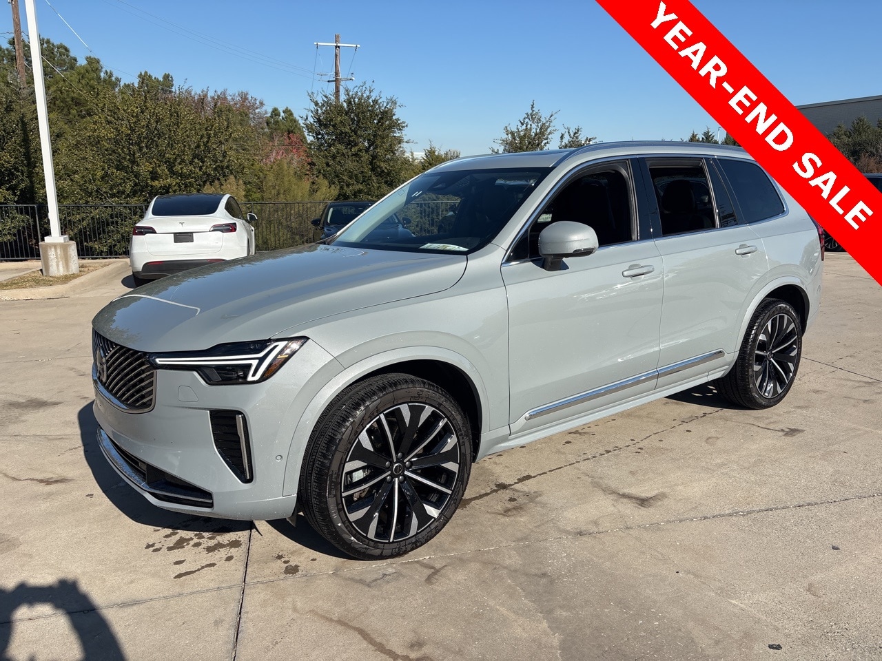 2025 Volvo XC90 Plus's photo