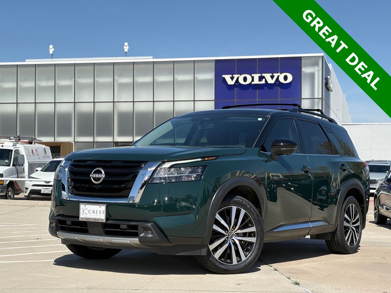 2023 Nissan Pathfinder Platinum FWD