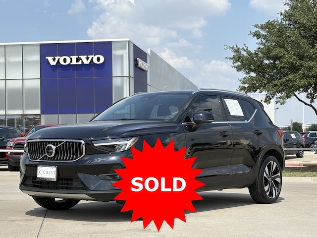 2025 Volvo XC40 B5 Plus Bright Theme SUV