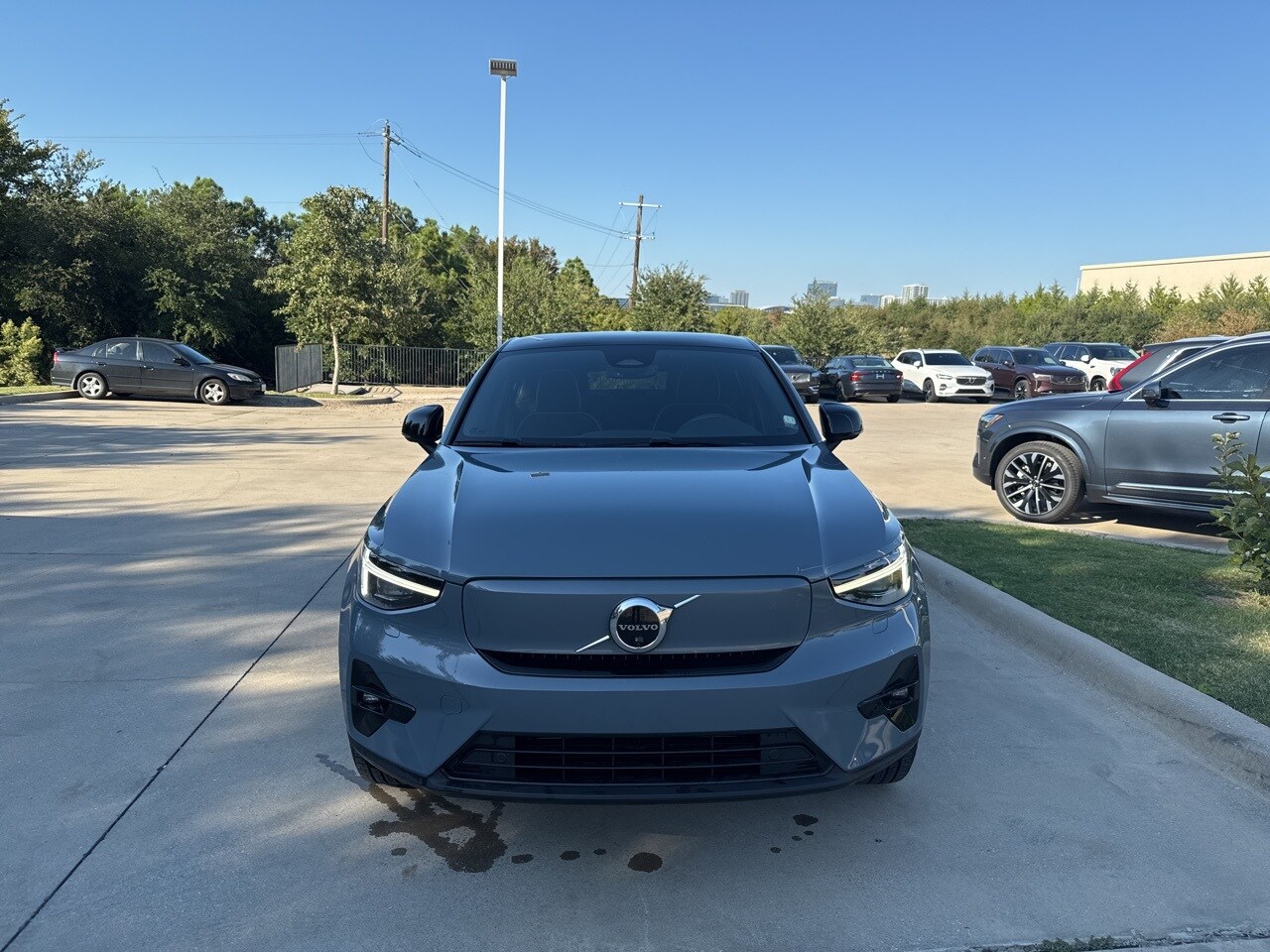 2023 Volvo C40 Recharge Ultimate photo 2