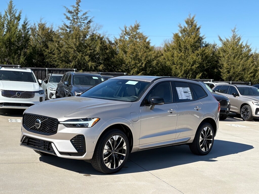 New 2026 Volvo XC60 plug-in hybrid T8 Plus SUV