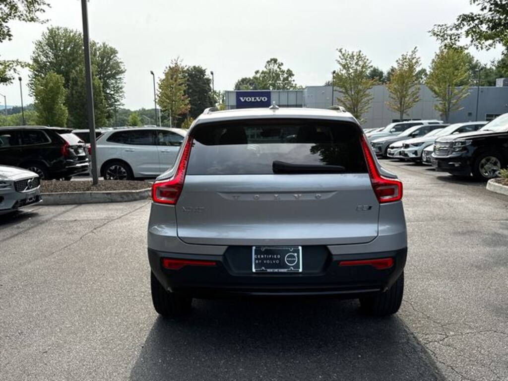 Certified 2024 Volvo XC40 Ultimate SUV