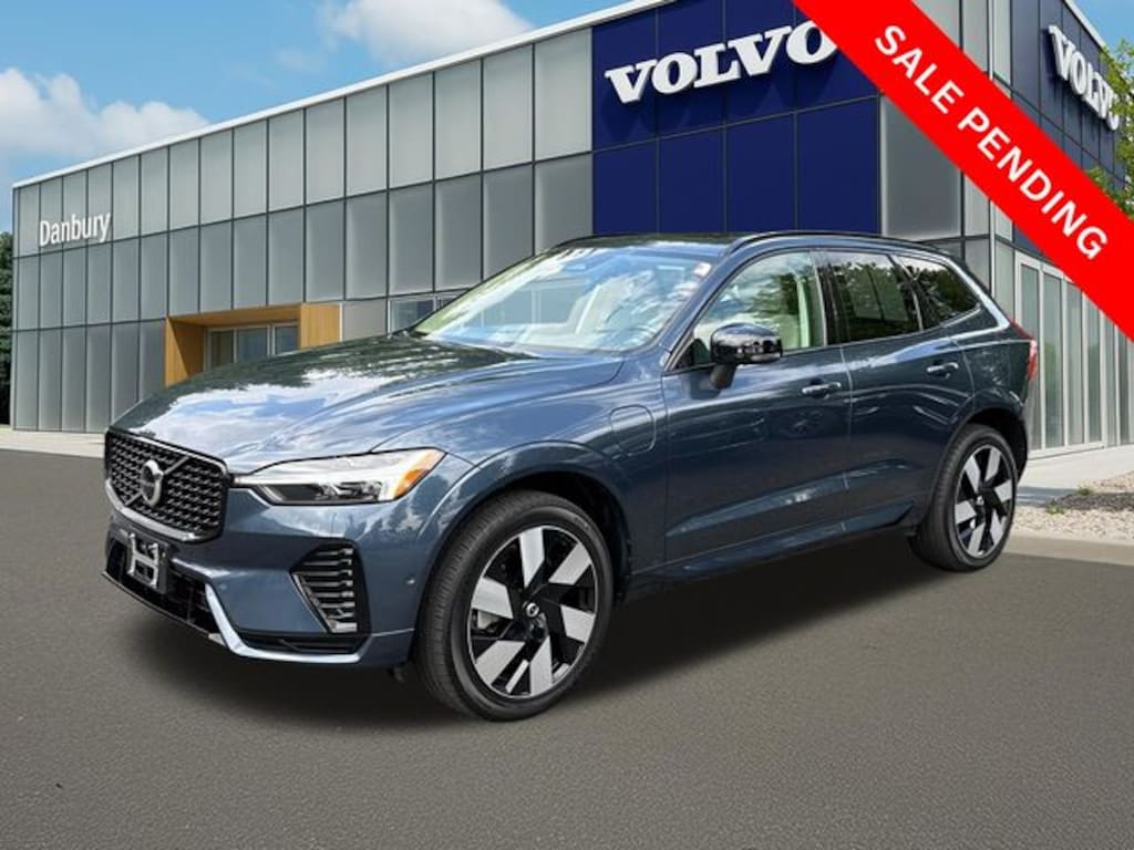 Certified 2024 Volvo XC60 plug-in hybrid T8 Plus Dark Theme SUV