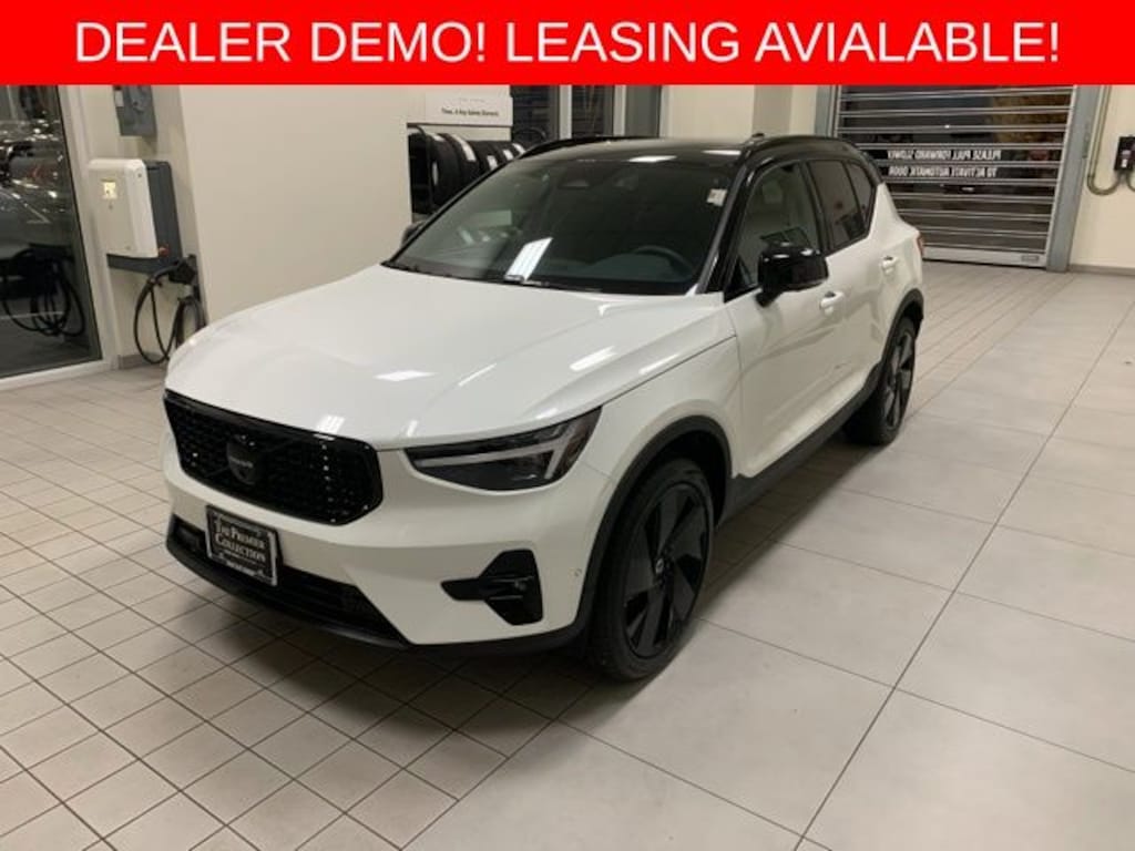 Used 2026 Volvo XC40 B5 Ultra Black Edition SUV