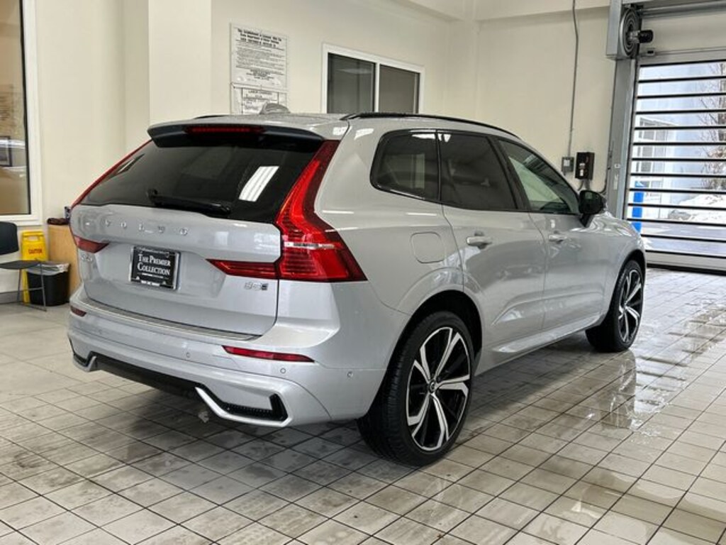 Certified 2023 Volvo XC60 B5 Ultimate Dark Theme SUV