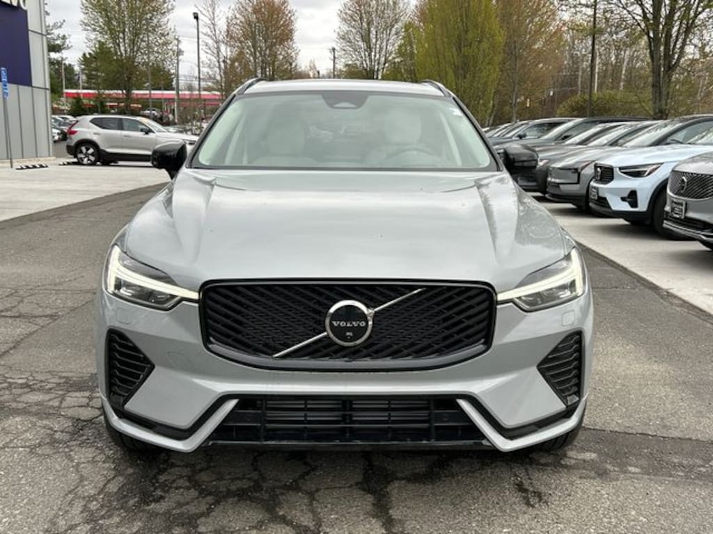 New 2026 Volvo XC60 plug-in hybrid T8 Ultra SUV