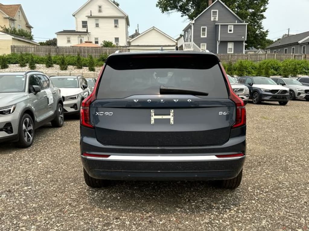 New 2026 Volvo XC90 B6 Plus 7-Seater SUV