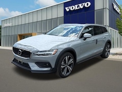 2026 Volvo V60 Cross Country B5 Plus AWD Wagon