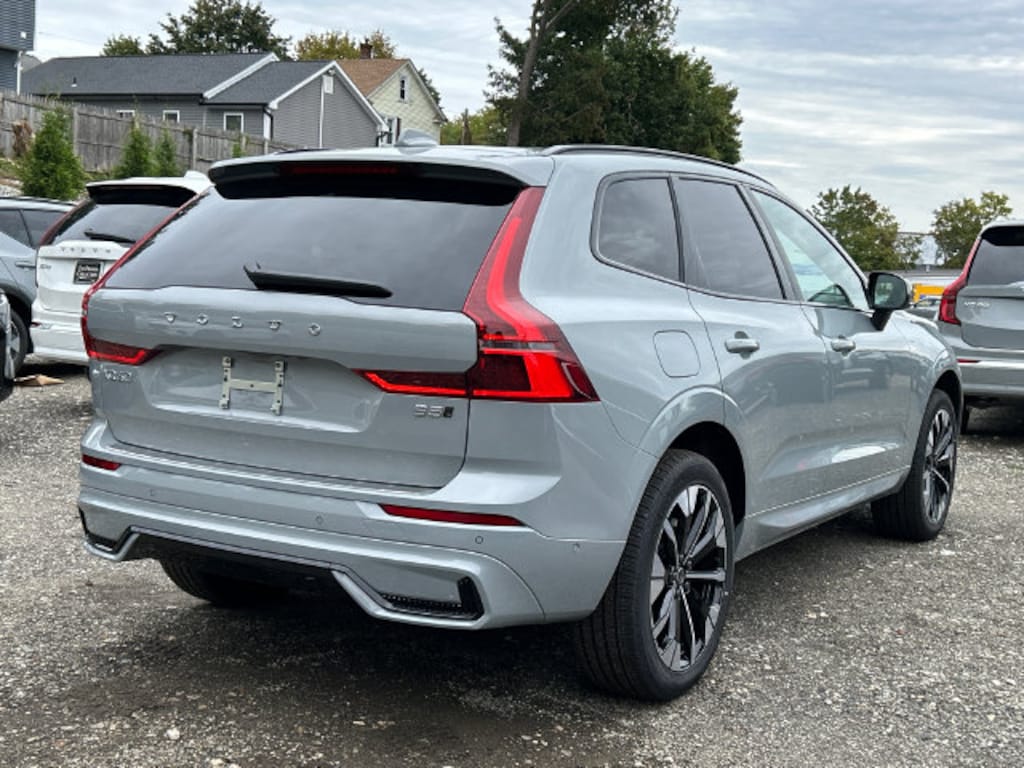New 2027 Volvo XC60 B5 Plus SUV