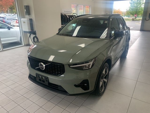 2024 Volvo XC40 Plus
