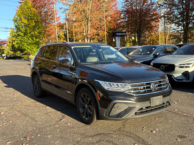 Used 2024 Volkswagen Tiguan 2.0T SE SUV
