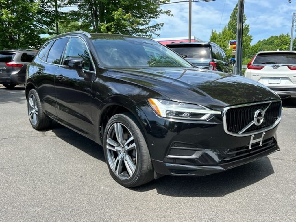 Used 2018 Volvo XC60 T5 Momentum SUV
