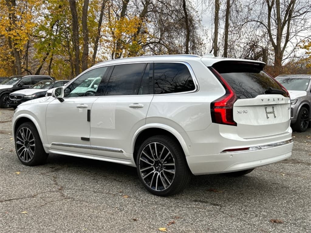 New 2026 Volvo XC90 B6 Plus 7-Seater SUV