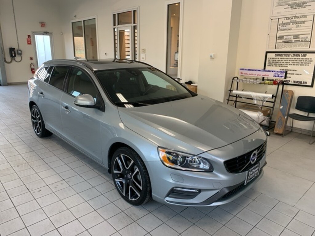 Used 2018 Volvo V60 T5 Dynamic Wagon