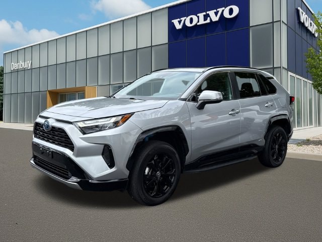 2022 Toyota RAV4 SE