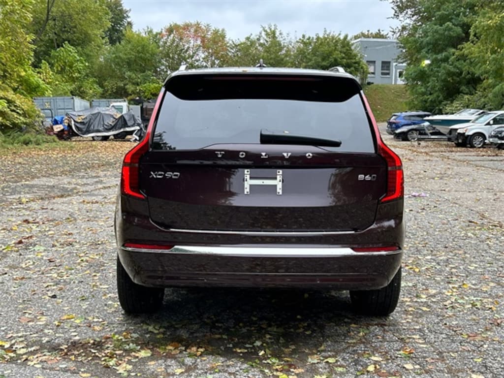New 2026 Volvo XC90 B6 Core SUV