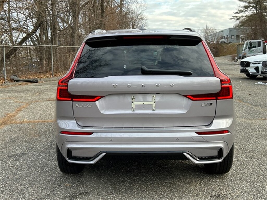 New 2026 Volvo XC60 B5 Plus SUV