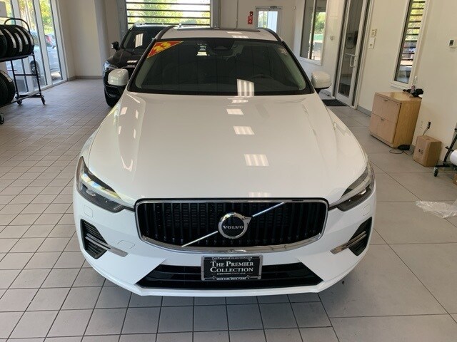 2023 Volvo XC60 B5 Core photo 2