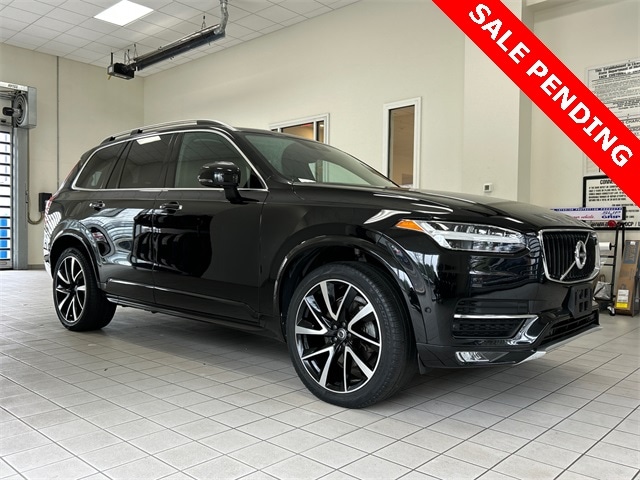 2019 Volvo XC90 Momentum