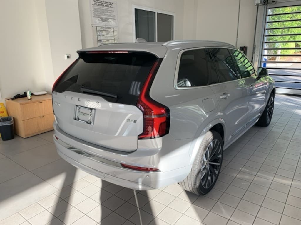 Certified 2025 Volvo XC90 B6 Plus 7-Seater SUV